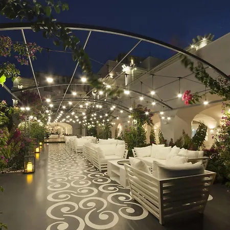 Отель Il Riccio House 4*